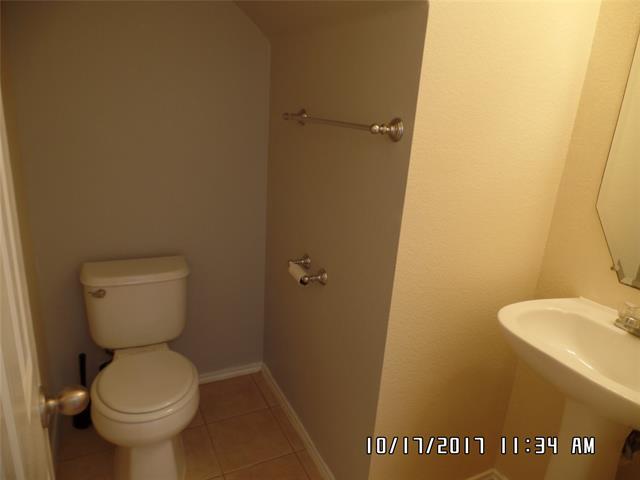 Foto del edificio - 7109 Planters Row Dr