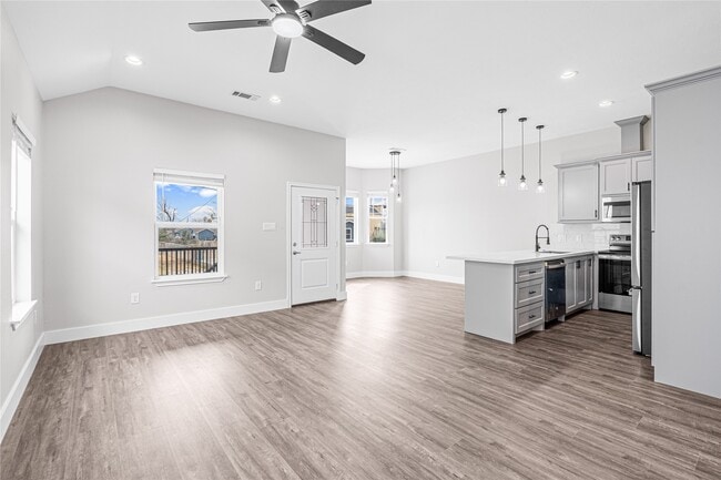 Foto del edificio - 3821 Easy St