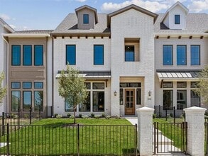 Building Photo - 4436 Burge Ave