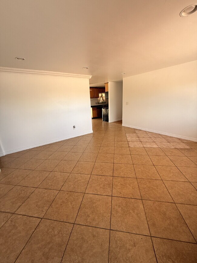 Building Photo - $3,500 - 3 Bed / 1 Bath House in Chula Vista with a Large Yard!