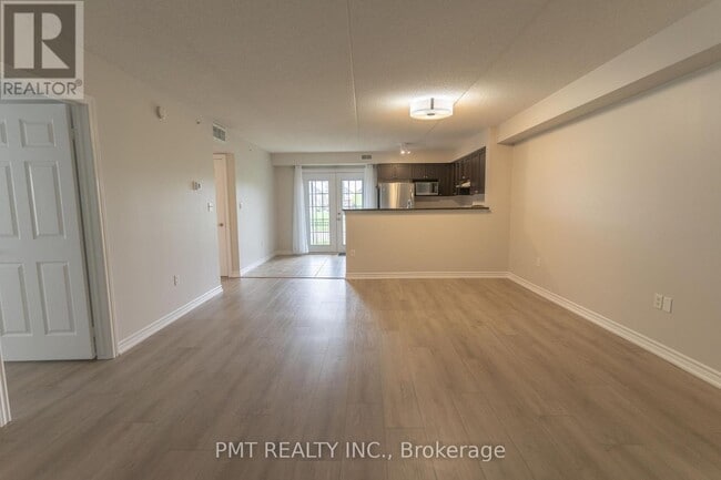 Photo du bâtiment - 1370 Main St E