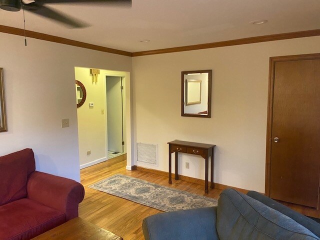 Foto del edificio - 95 Leighton Rd