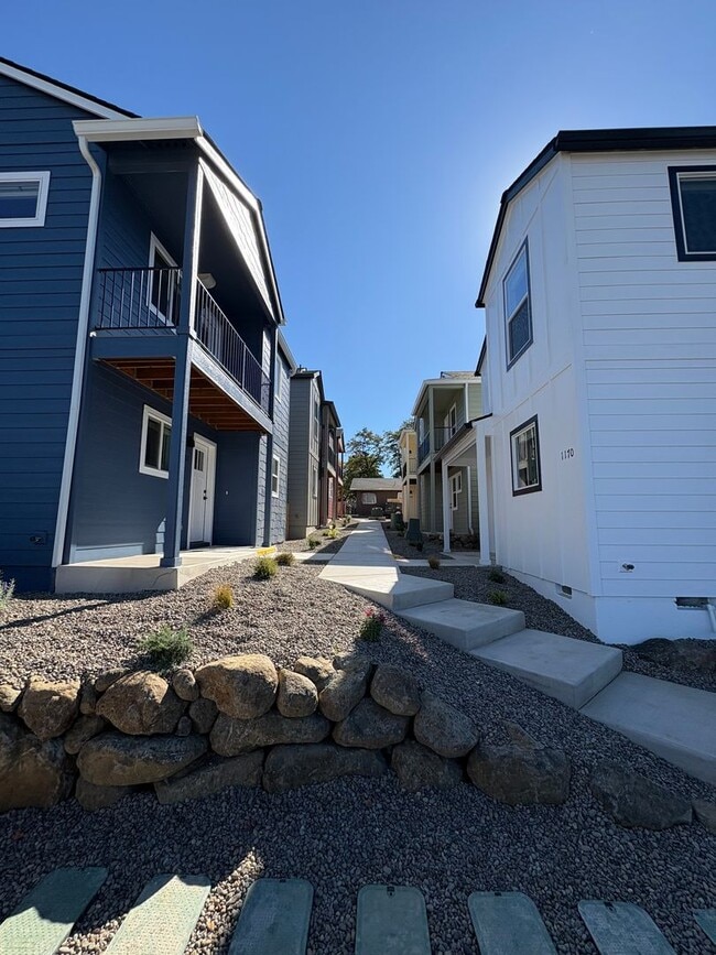 Building Photo - New Construction 3-bedroom, 2-bathroom tow...