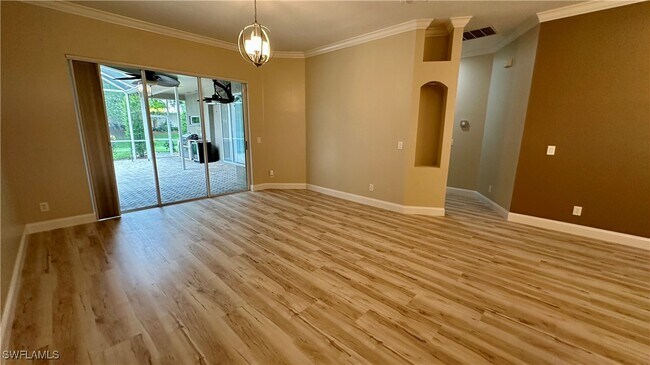 Building Photo - 8850 Creek Run Dr