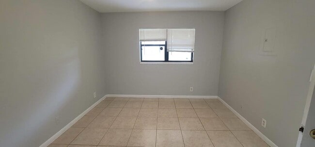 Foto del edificio - 4090 N Pine Island Rd