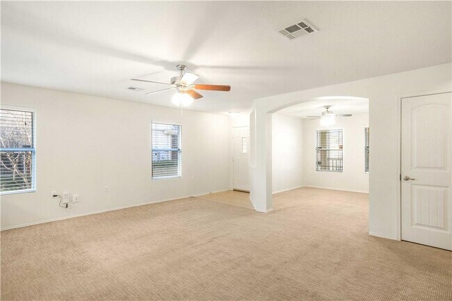 Foto del edificio - 7113 Cayenne Ln
