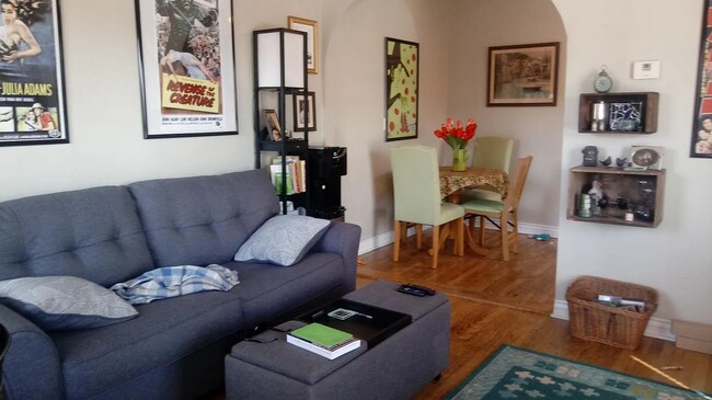 staged living room - 1140 E Coronado Rd