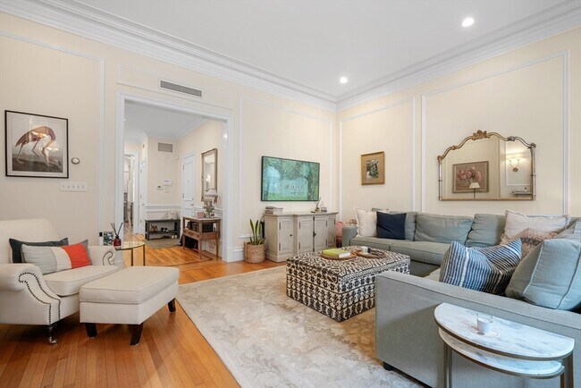 Building Photo - 28 Marlborough St