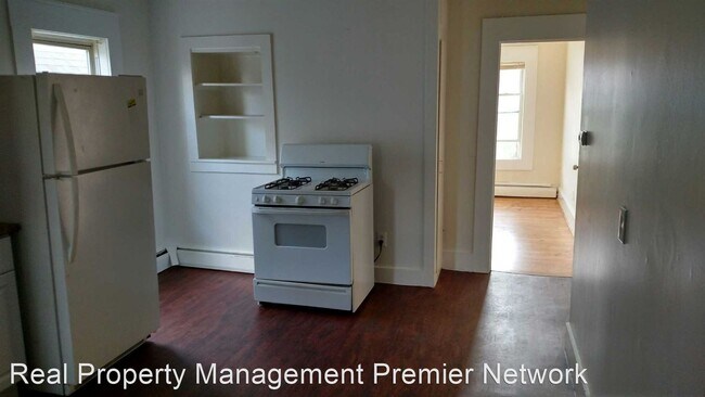 Building Photo - 1 br, 1 bath House - 180 Cedar St Apt #3
