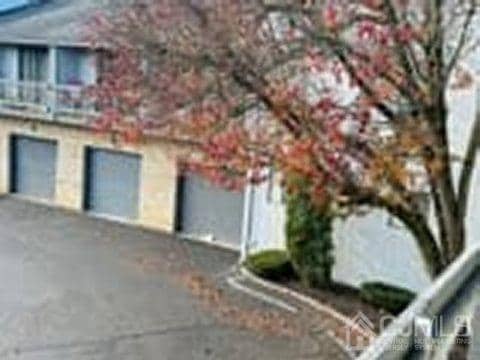 Building Photo - 34 Cotoneaster Ct