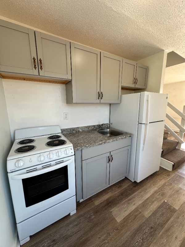 Building Photo - 38 W Broad St