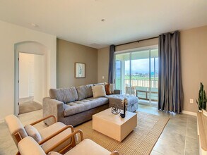 Building Photo - 9335 Sommerset Hills Dr