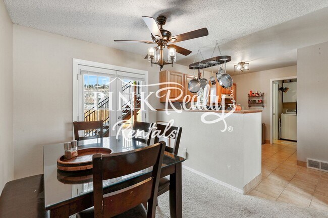 Foto del edificio - 3395 Beechwood Ct