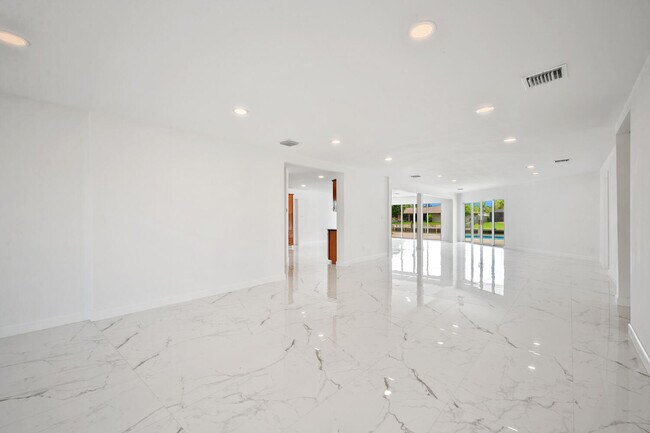 Foto del edificio - 1718 Rio Vista Dr