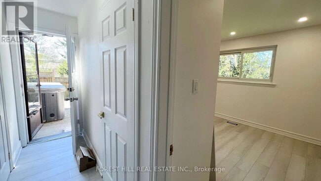Building Photo - 18 Boulding Dr