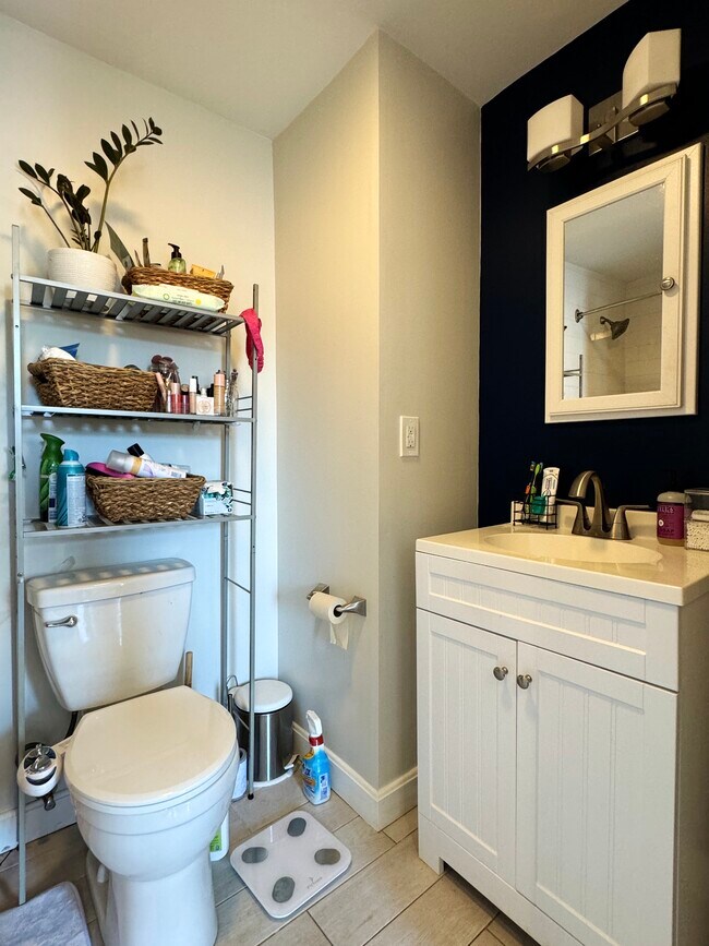 Building Photo - 14 Mallet St