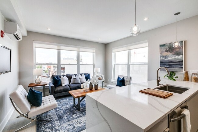 Interior Photo - The Maven