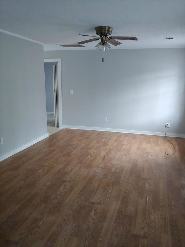 Building Photo - Cute 1 bedroom 1 bath home in west columbia