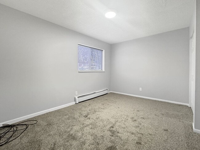 Building Photo - 2422 36th St SW