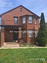 Building Photo - 2606 S 69th St