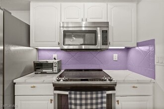 Building Photo - 1410 SE 31st Terrace