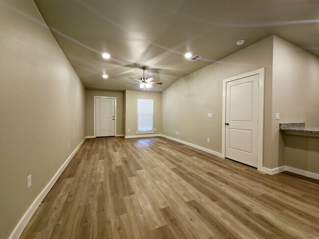 Foto del edificio - 505 E 21st St