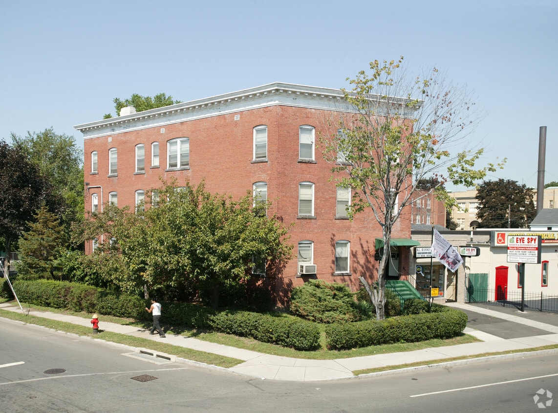 755759 Maple Ave, Hartford, CT 06114 Apartments in Hartford, CT