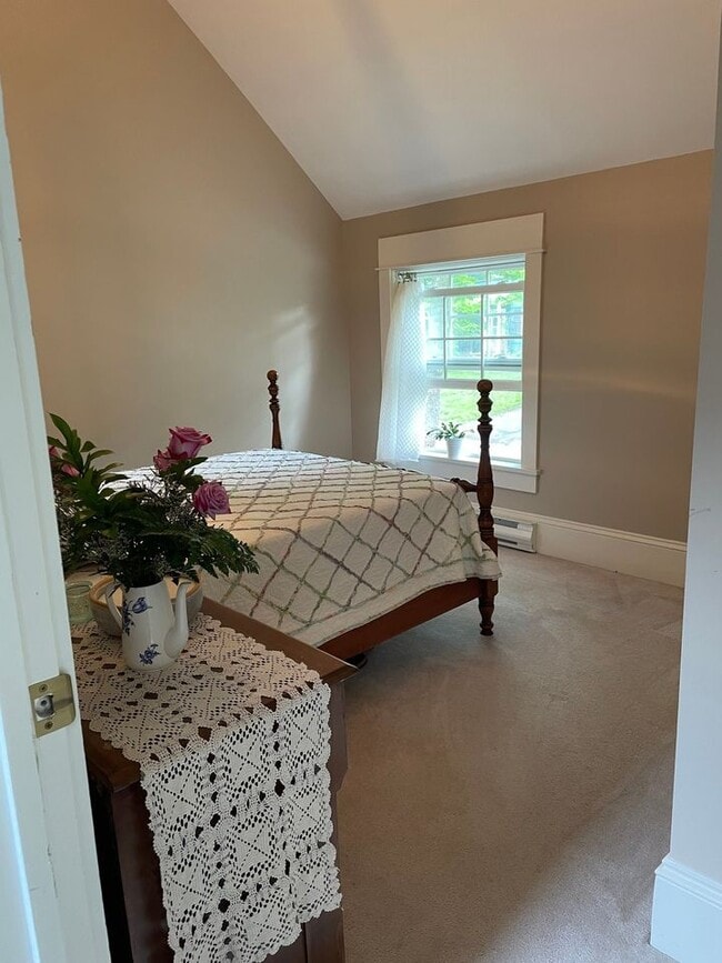 10 Winter St Unit na, Wolfville, NS B4P 1K6 Apartments 10 Winter St