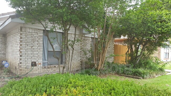 Foto del edificio - 1501 Wheatfield Ct