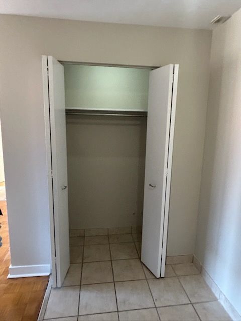 Building Photo - 380 Erb St. W