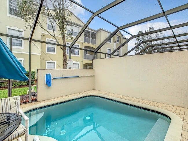 Foto del edificio - 2314 Silver Palm Dr