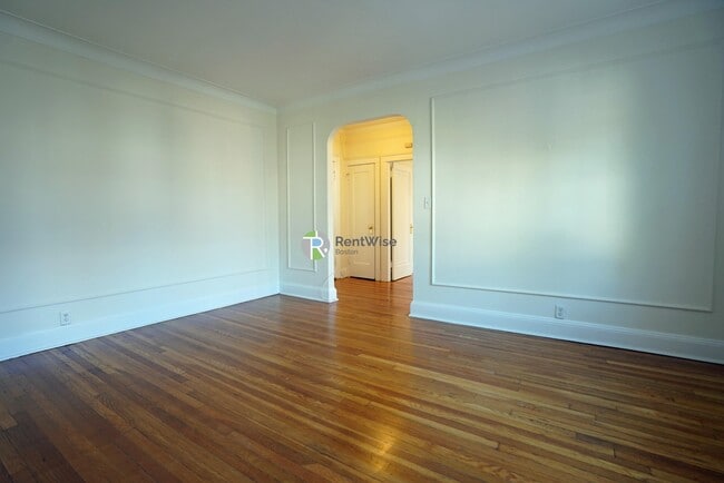 Building Photo - 100 Kilsyth Rd