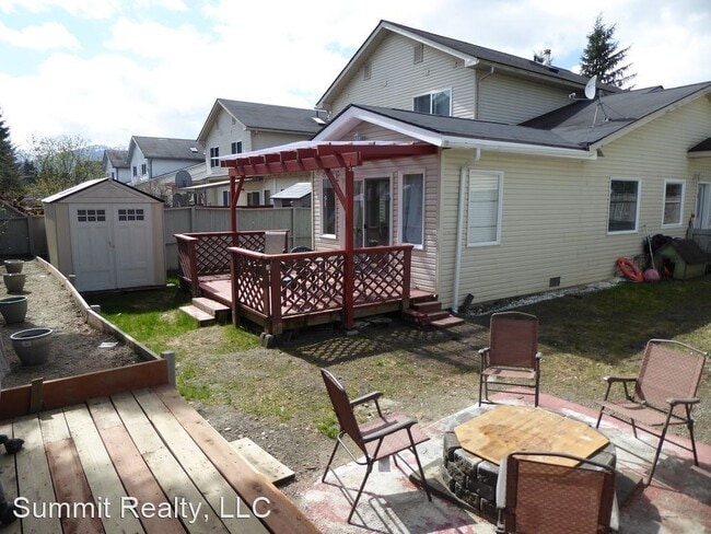 Building Photo - 3 br, 2.5 bath House - 3376 Park Place