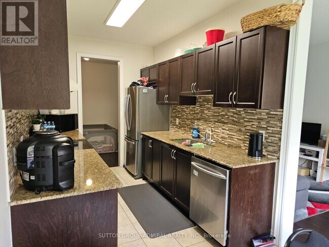 Photo du bâtiment - 63 Collin Ct