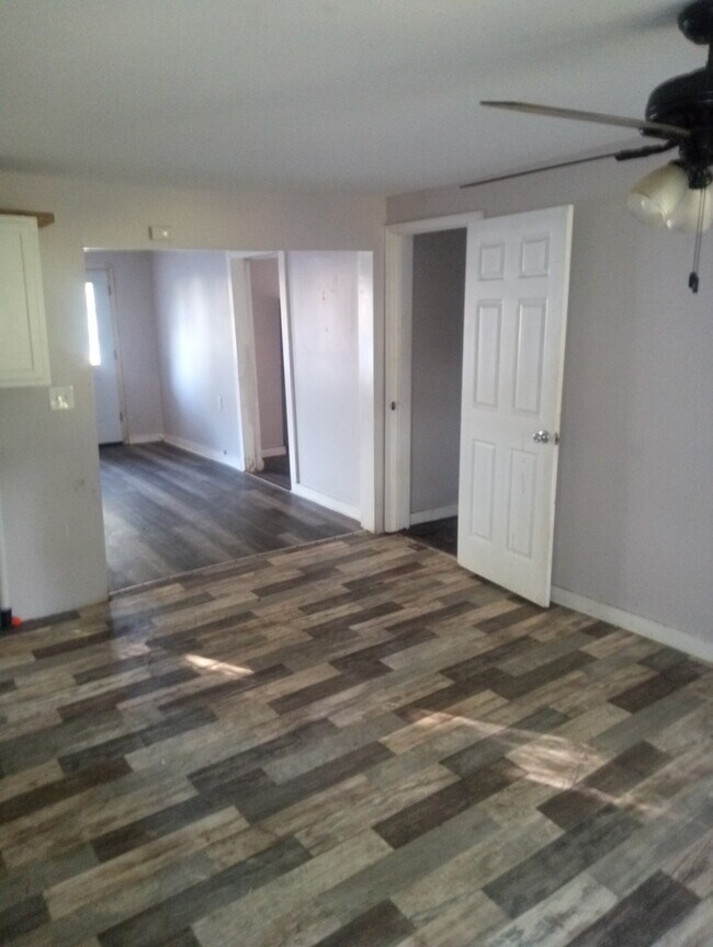 Foto del edificio - 411 N Cochran St