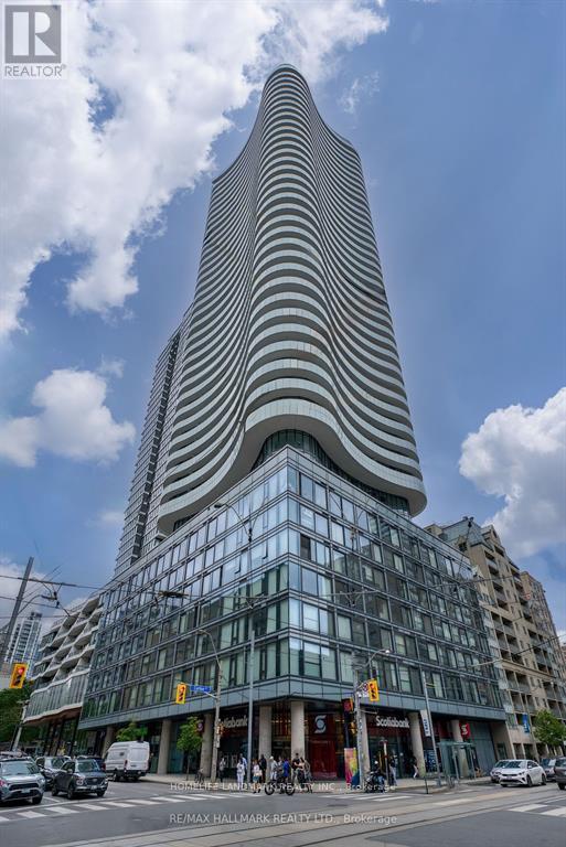 Building Photo - 403 Church St