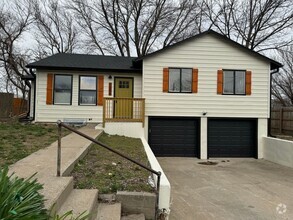 Building Photo - 1006 E Hayward Ave