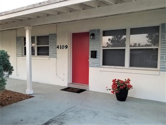 Foto del edificio - 4109 Caywood Cir
