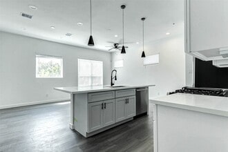 Building Photo - 6015 Beall St