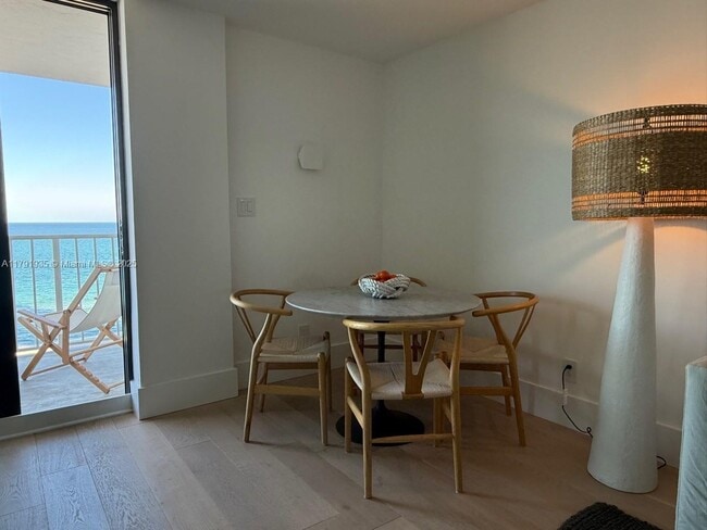 Building Photo - 4301 Collins Ave