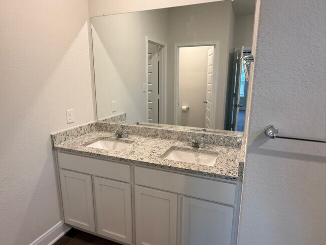 Foto del edificio - 4049 Copper River