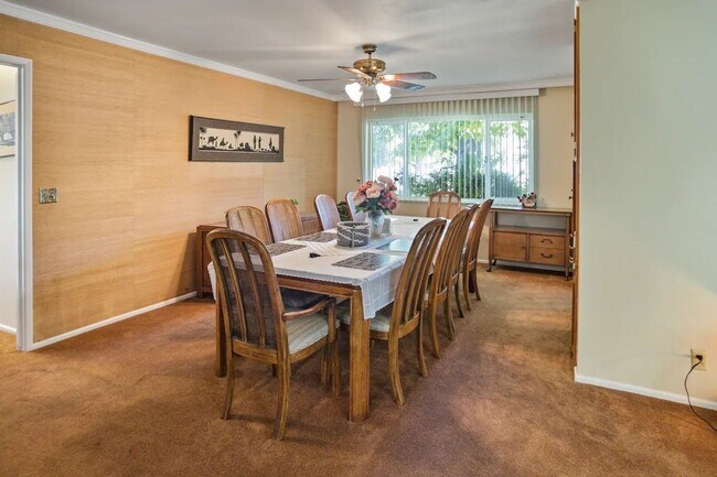 Foto del edificio - 2915 Evelyn Ave