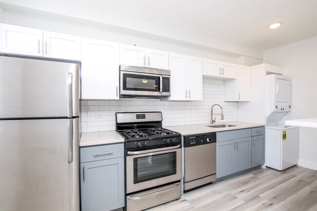 Foto del edificio - 5920 N Ridge Ave