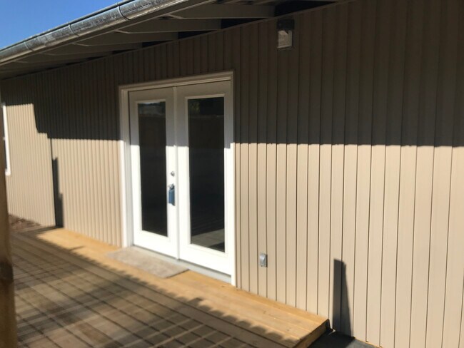 Foto del edificio - 3512 N Kingsley Dr