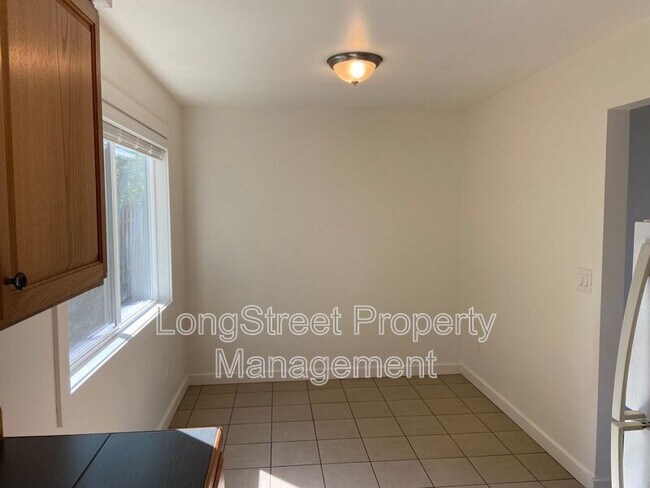 Foto del edificio - 11380 SW Greenburg Rd