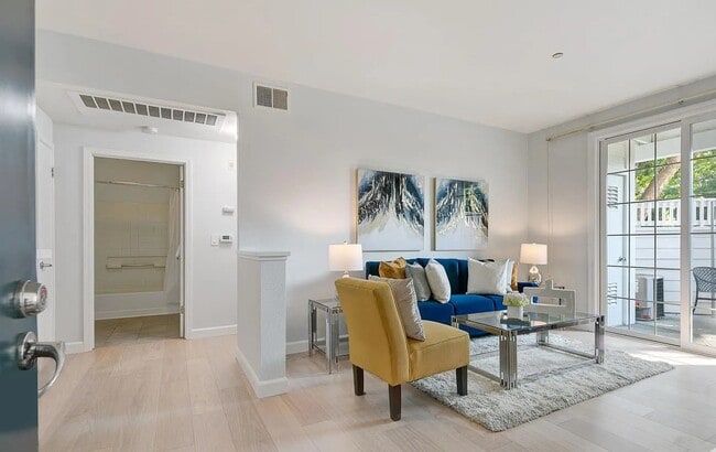 Foto del edificio - Newly Renovated Unit in Prime Location