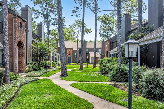 701 Bering Dr - Entrance - Woodway Pines Townhomes Condo