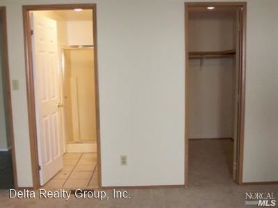 Building Photo - 3 br, 2 bath House - 144 Creekside Cr