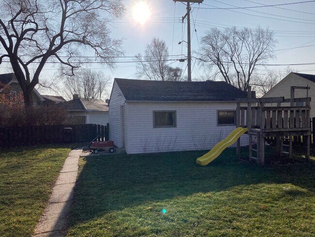 Foto del edificio - 4631 W Midland Dr