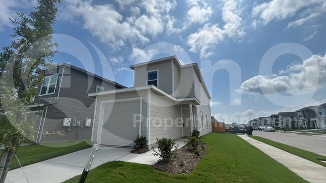 Building Photo - 6313 Kingfisher Wy